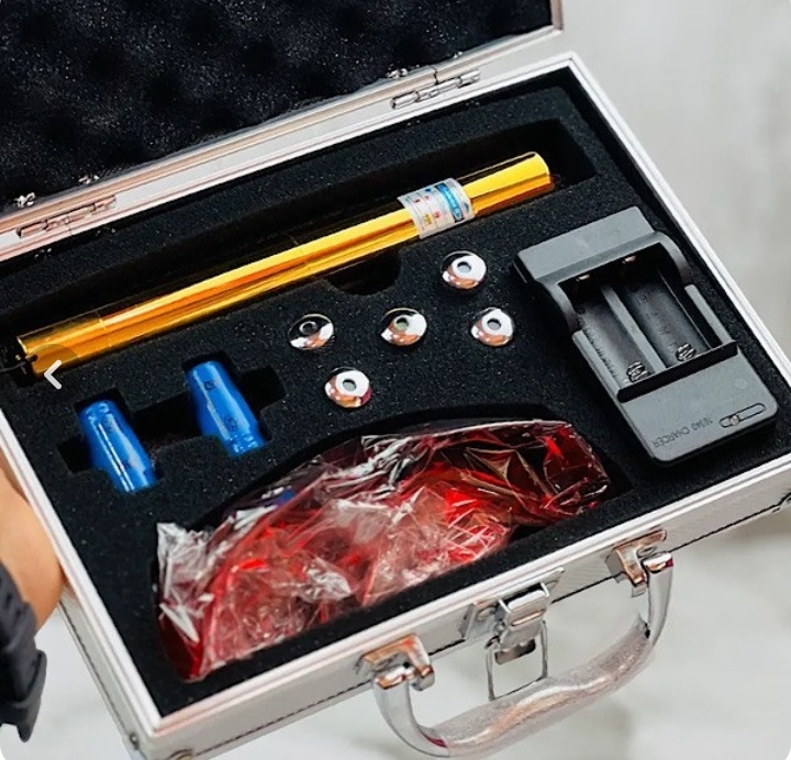 کیت لیزر حرفه‌ای چندمنظوره | همراه با لنزهای افکت و عینک محافظ