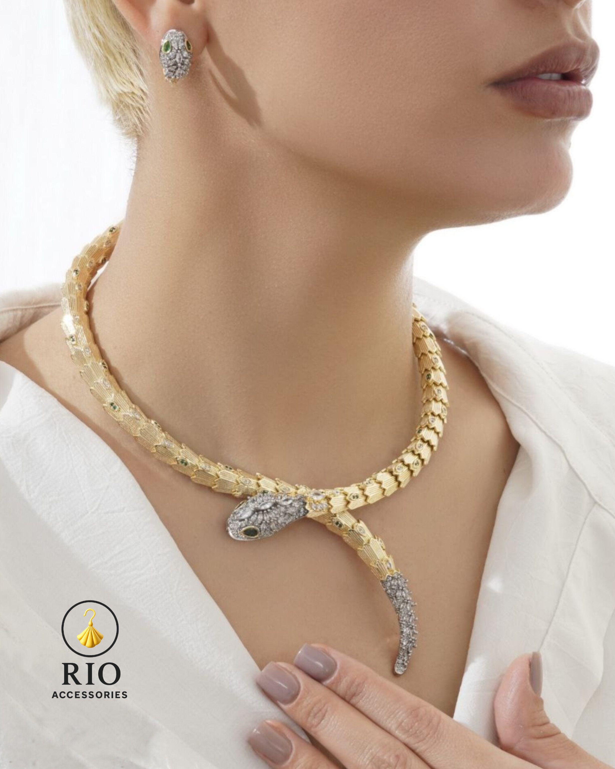 نیم ست گردنبند و گوشواره زنانه بولگاری شیک و خاص